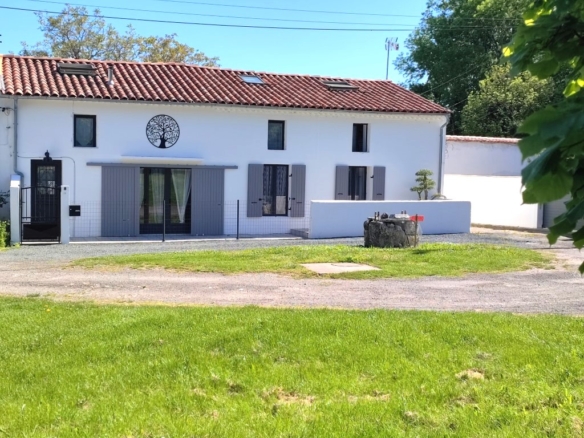 Maison à Médis – photo 1