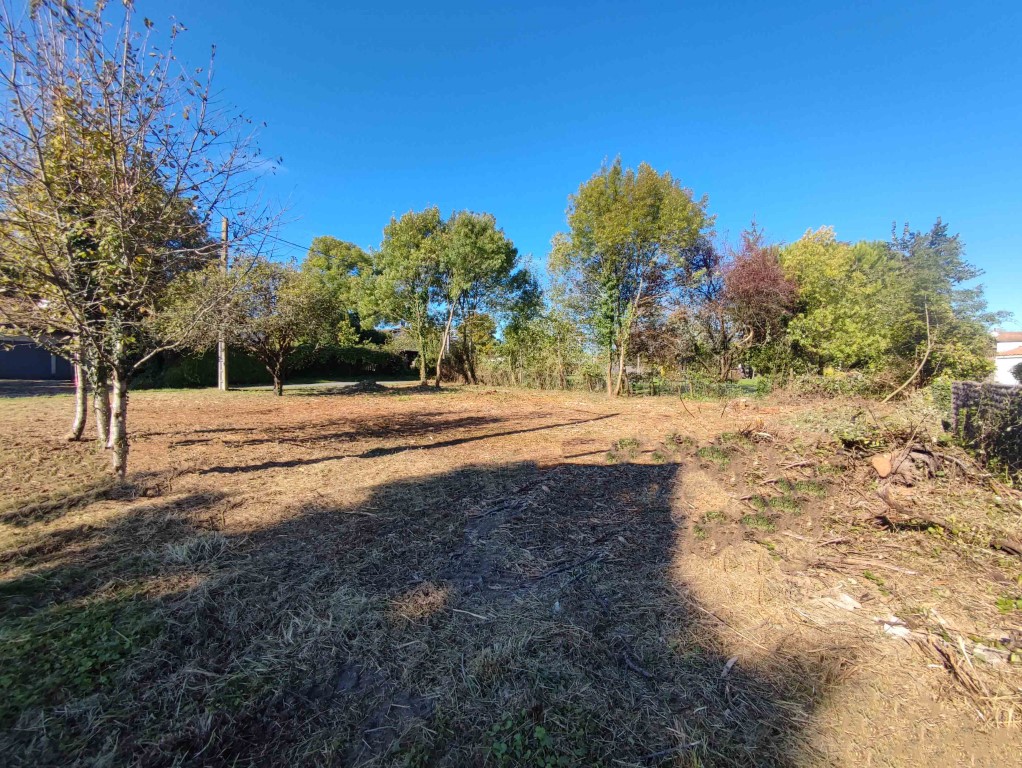 vente a 6 km du centre de pons 3 · à Échebrune · 22 000 €