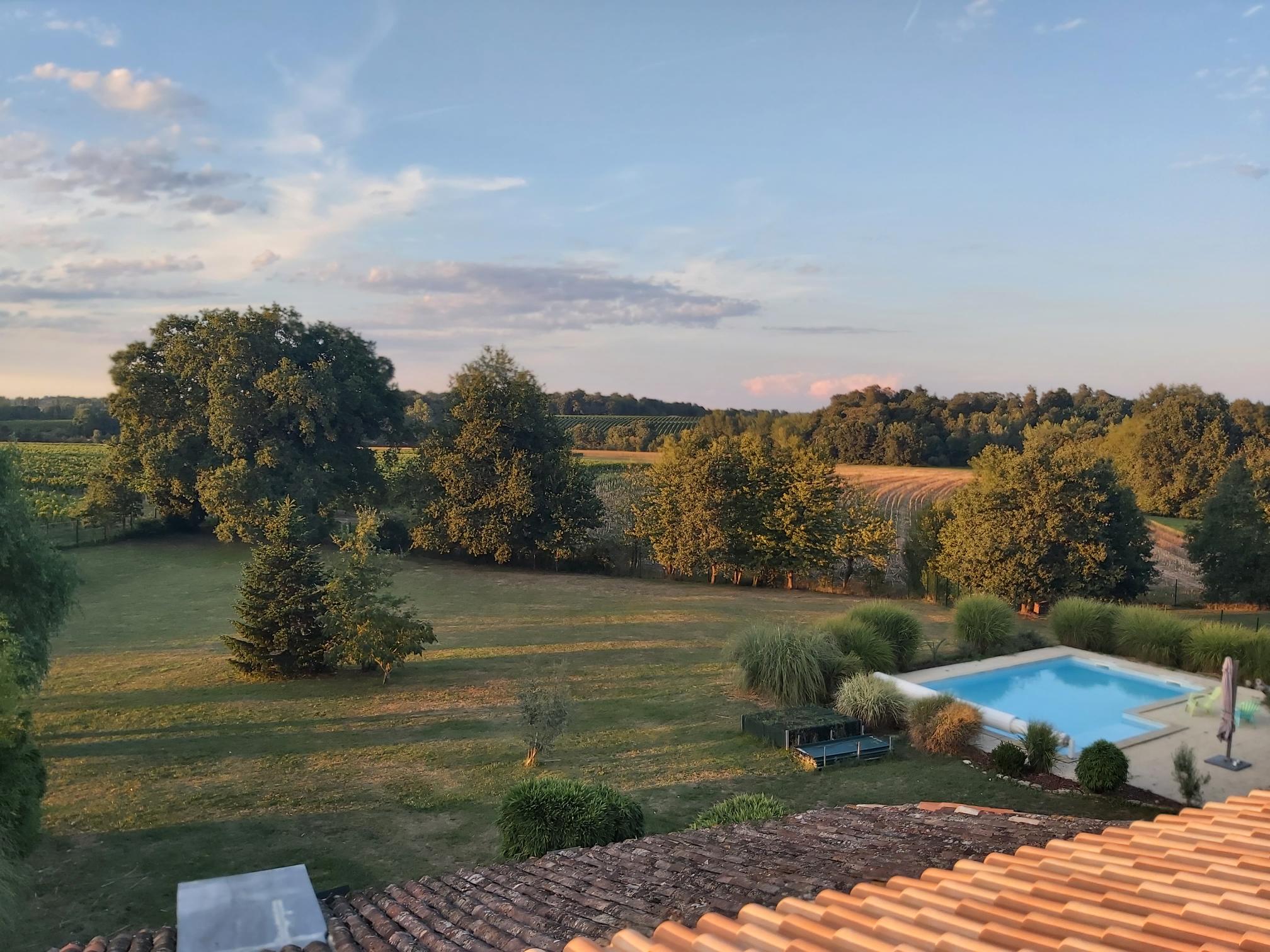 V23 A 6 Km du centre de Gémozac