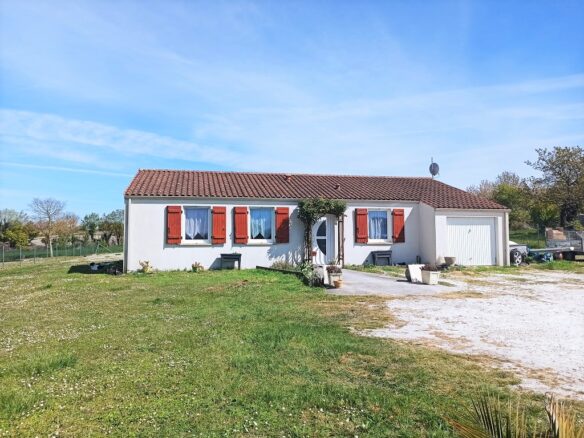 Maison à Montils – photo 1