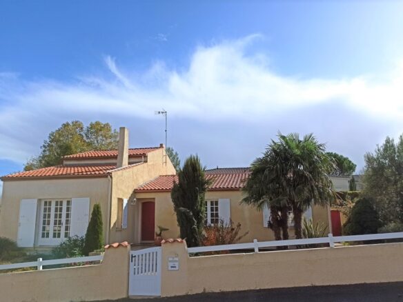 Maison à Pons – photo 1